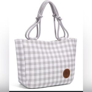 FARMHOUSE IS MY STYLE The Classic Farmhouse Bag in Gingham EUC